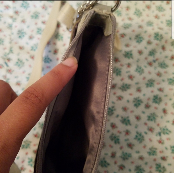 New Coach Legacy Signature Swingpack - Picture 9 of 12